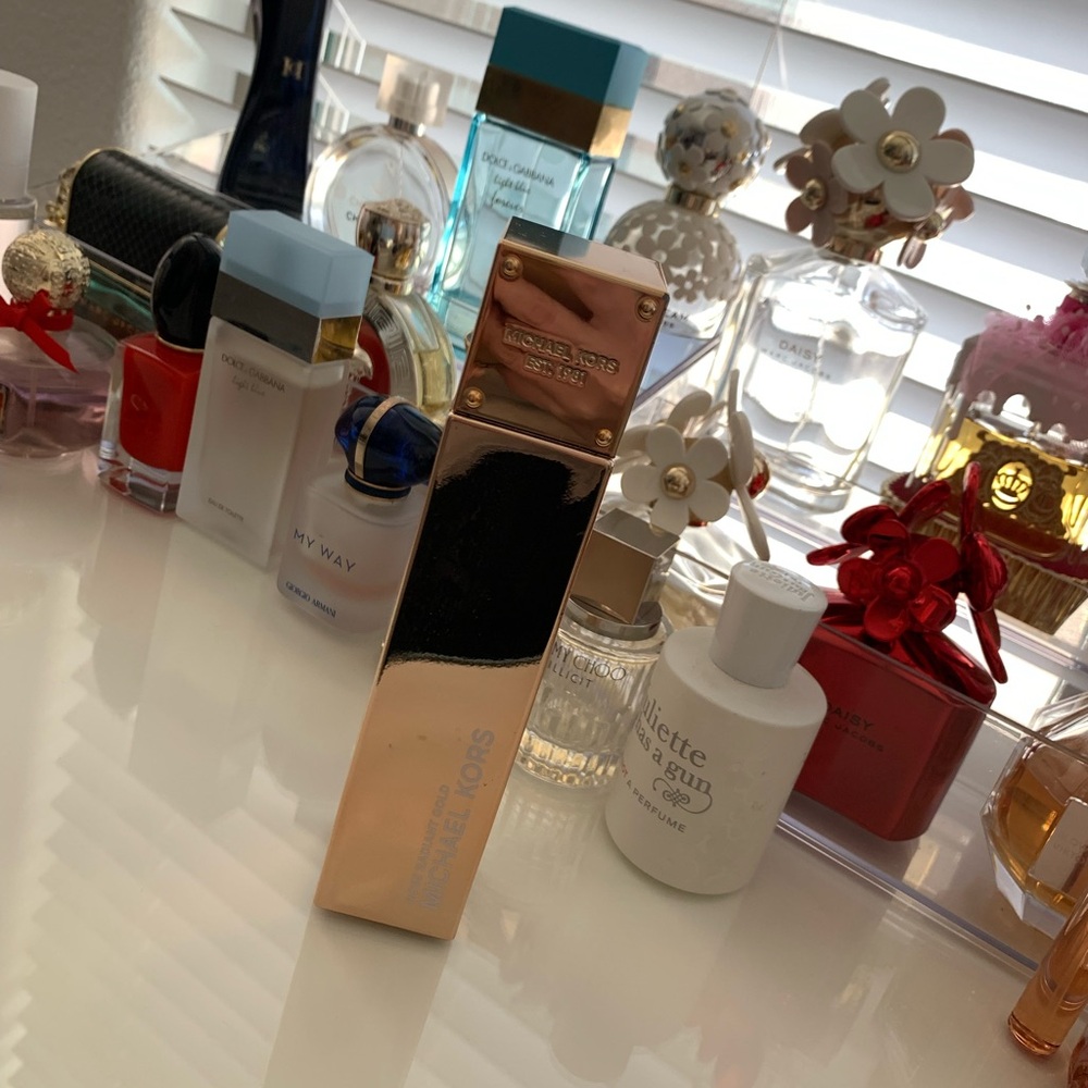 Michael Kors Rose Gold Radiant 3.4 oz Eau De Parfum